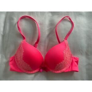 VICTORIA'S SECRET 32A Push-Up Bra Hot Pink Lace Vibrant Feminine Sexy